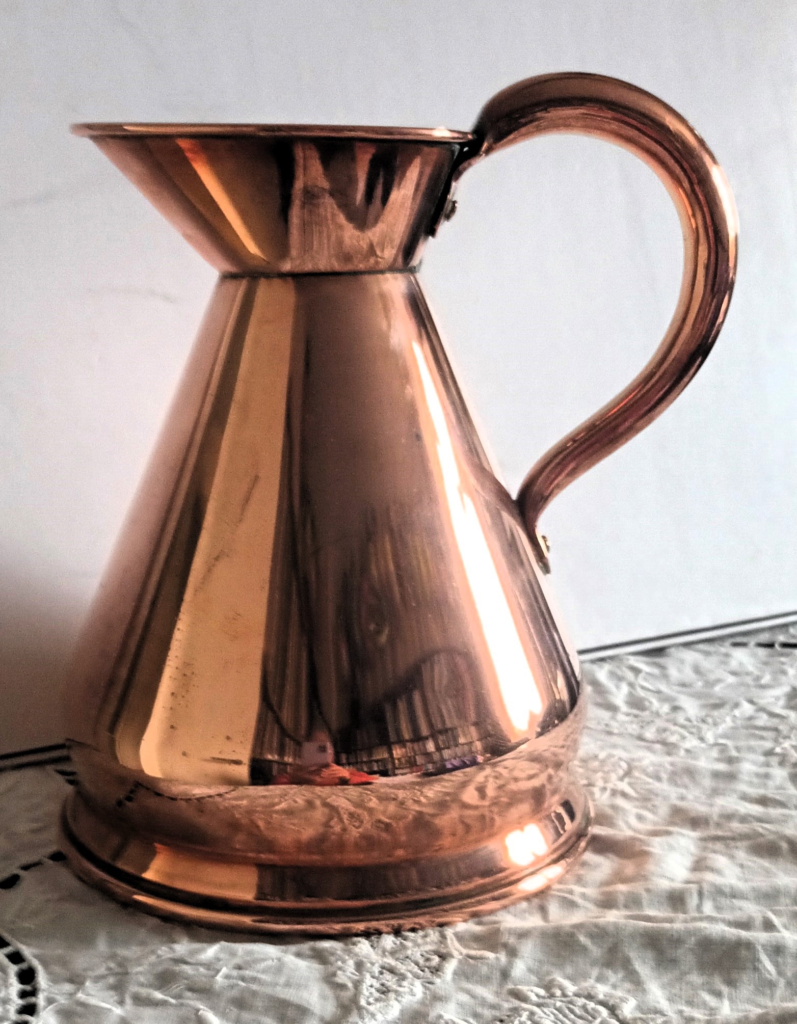 Antique English Victorian Copper Quart Harvest Measure